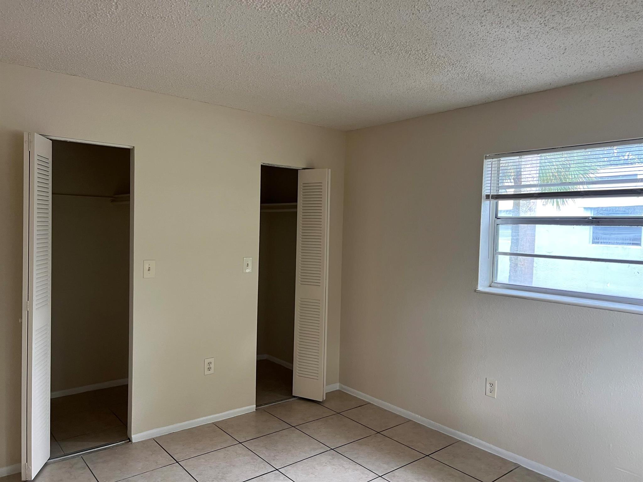 CLEAR LAKE PALMS CONDO - Residential Lease