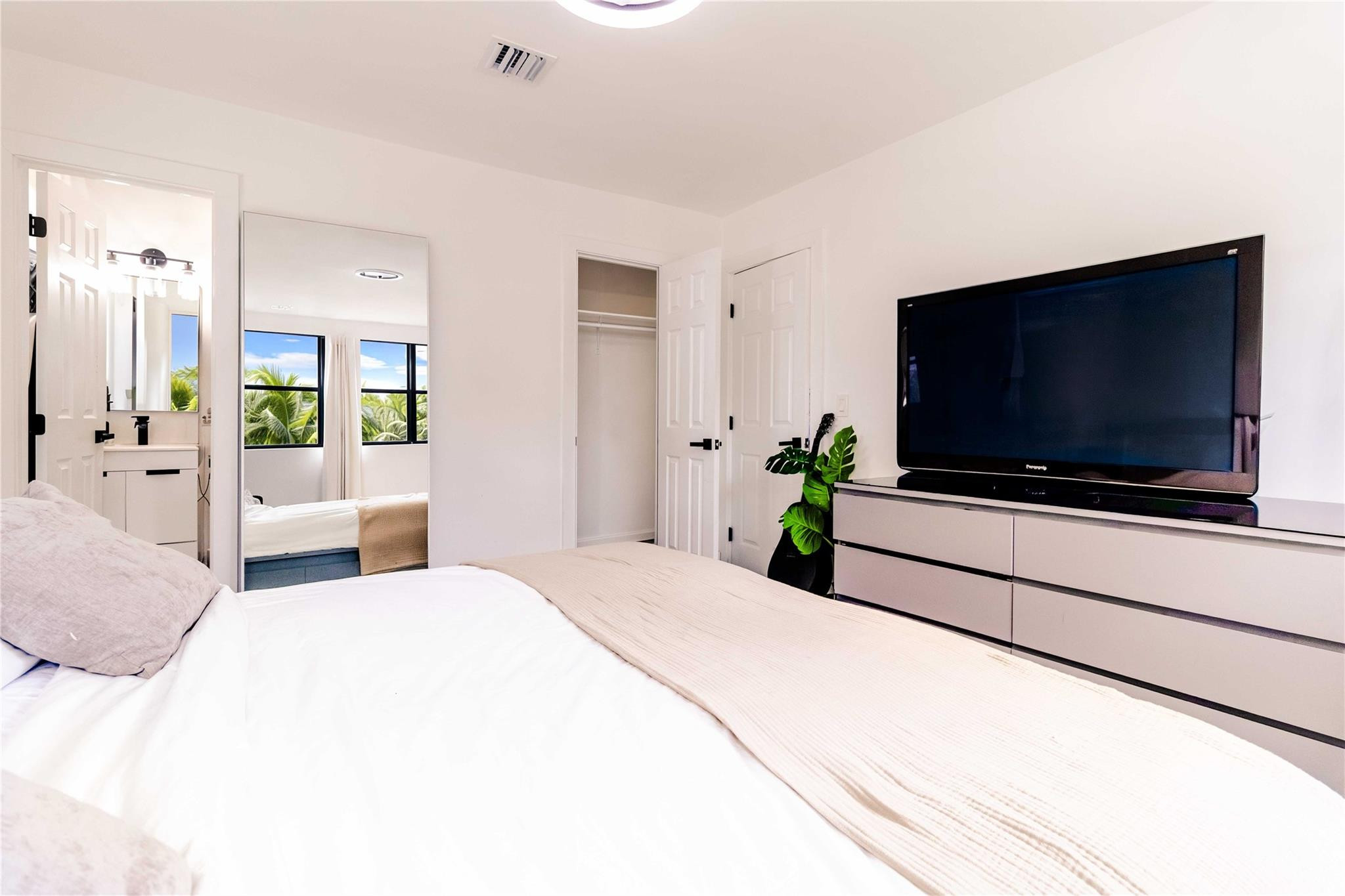 SUNSWEPT ISLE 1ST ADDN - Residential