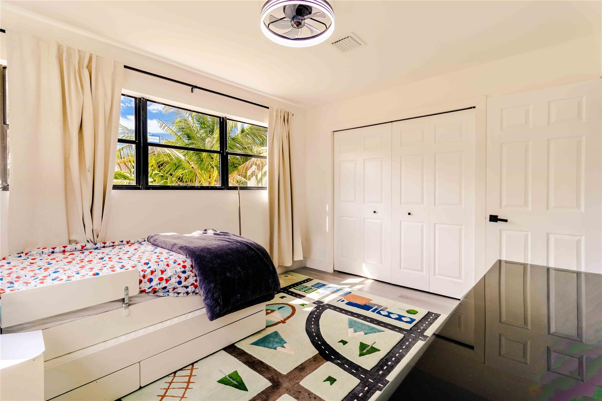 SUNSWEPT ISLE 1ST ADDN - Residential