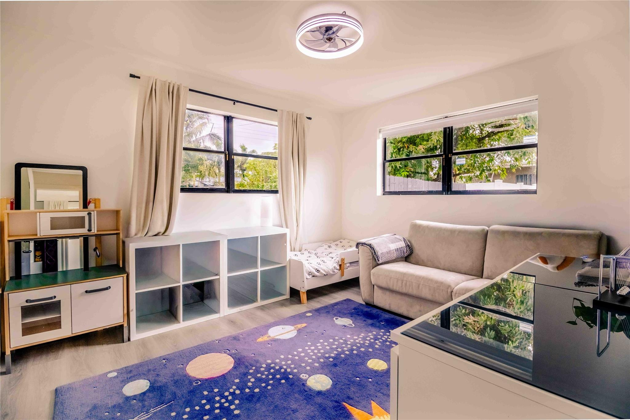 SUNSWEPT ISLE 1ST ADDN - Residential