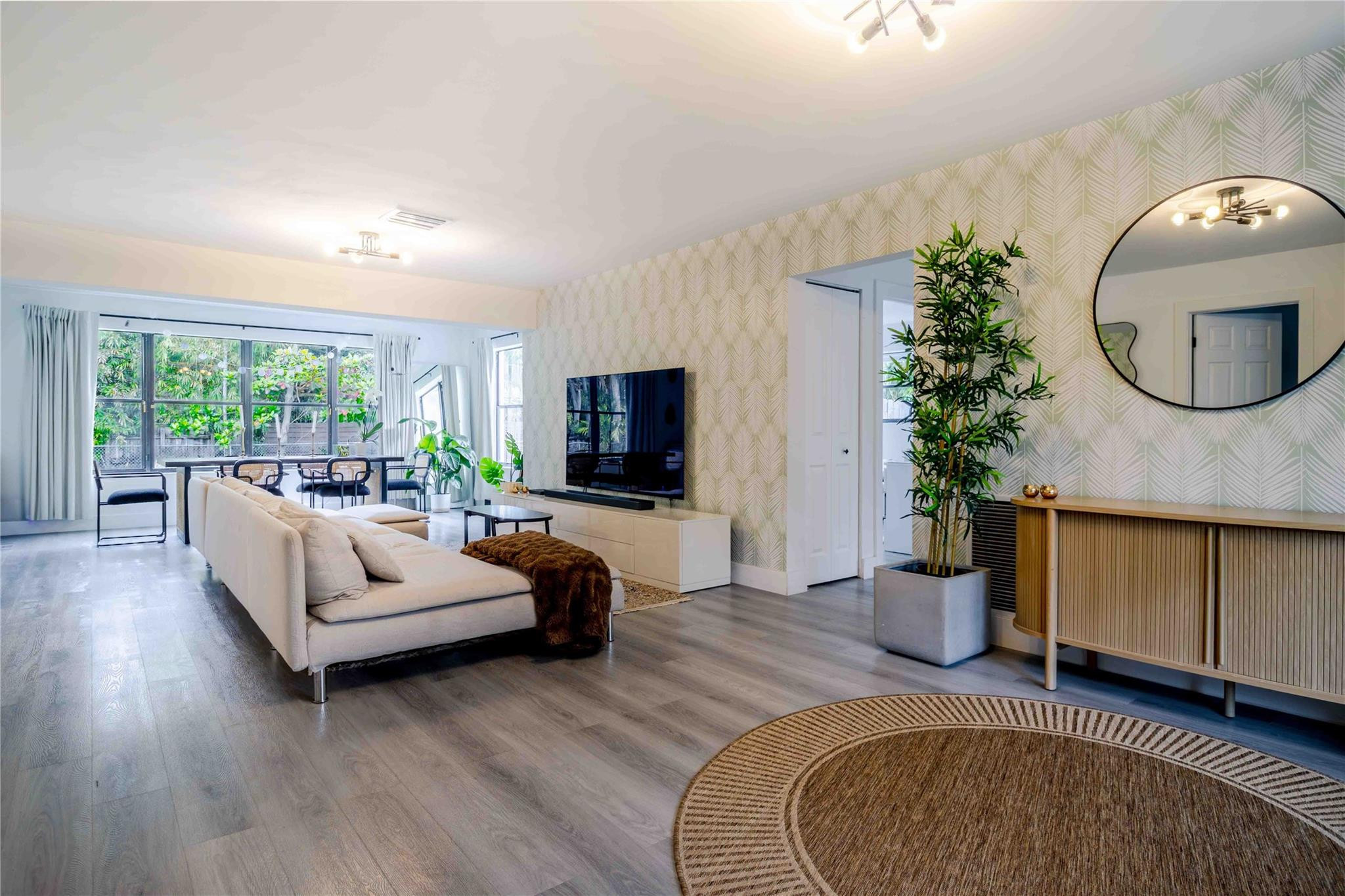 SUNSWEPT ISLE 1ST ADDN - Residential