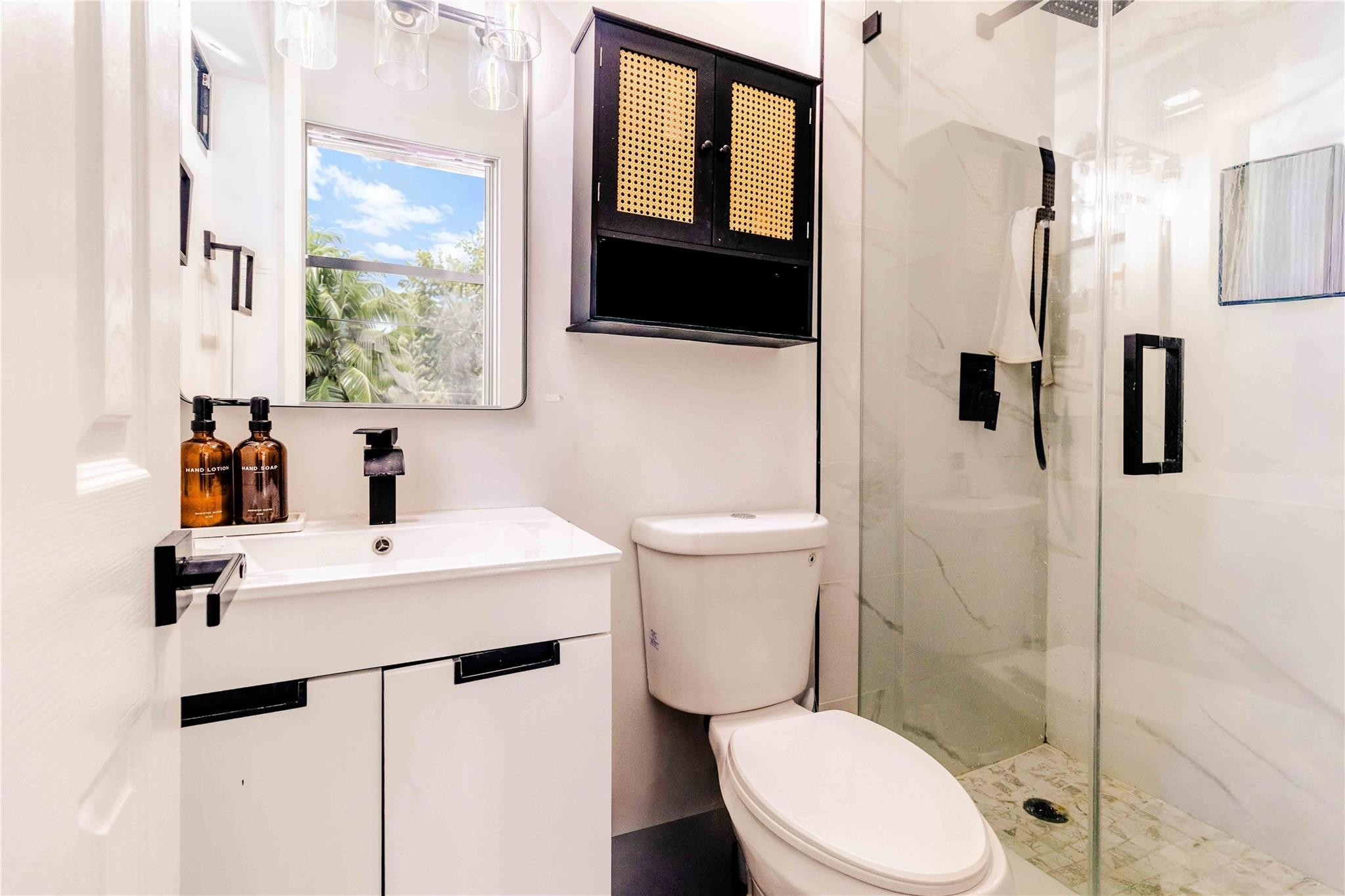 SUNSWEPT ISLE 1ST ADDN - Residential