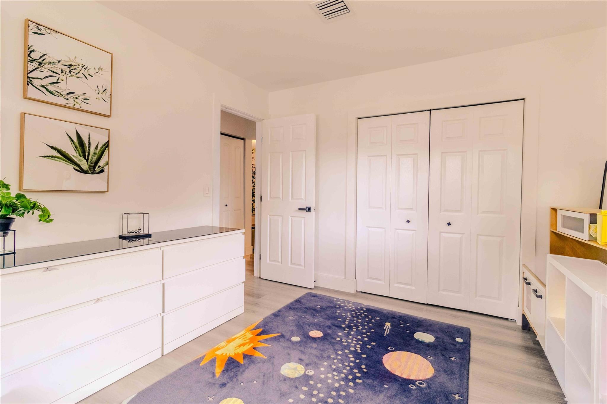 SUNSWEPT ISLE 1ST ADDN - Residential