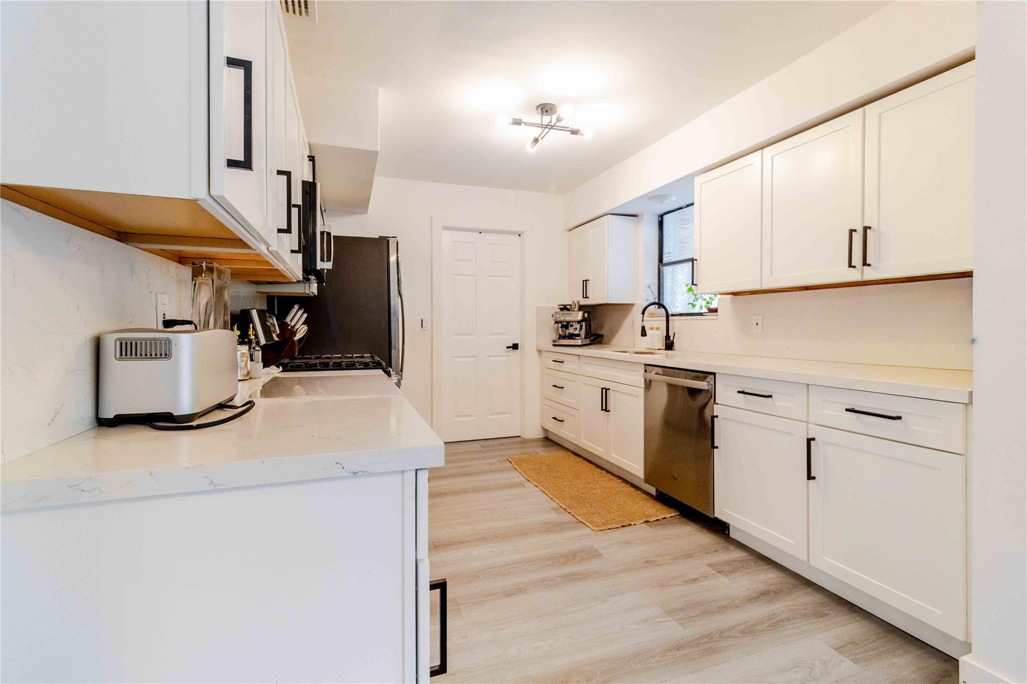 SUNSWEPT ISLE 1ST ADDN - Residential