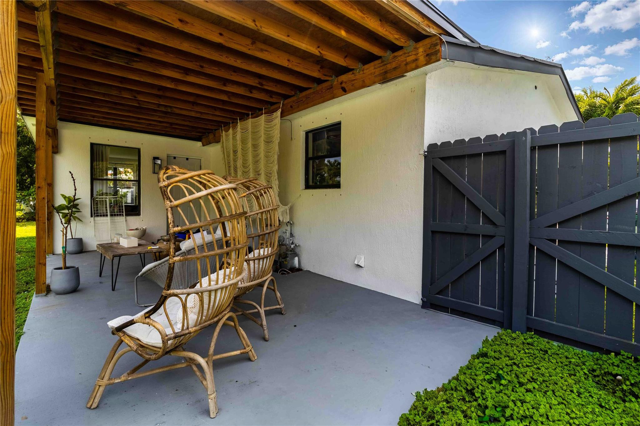 SUNSWEPT ISLE 1ST ADDN - Residential