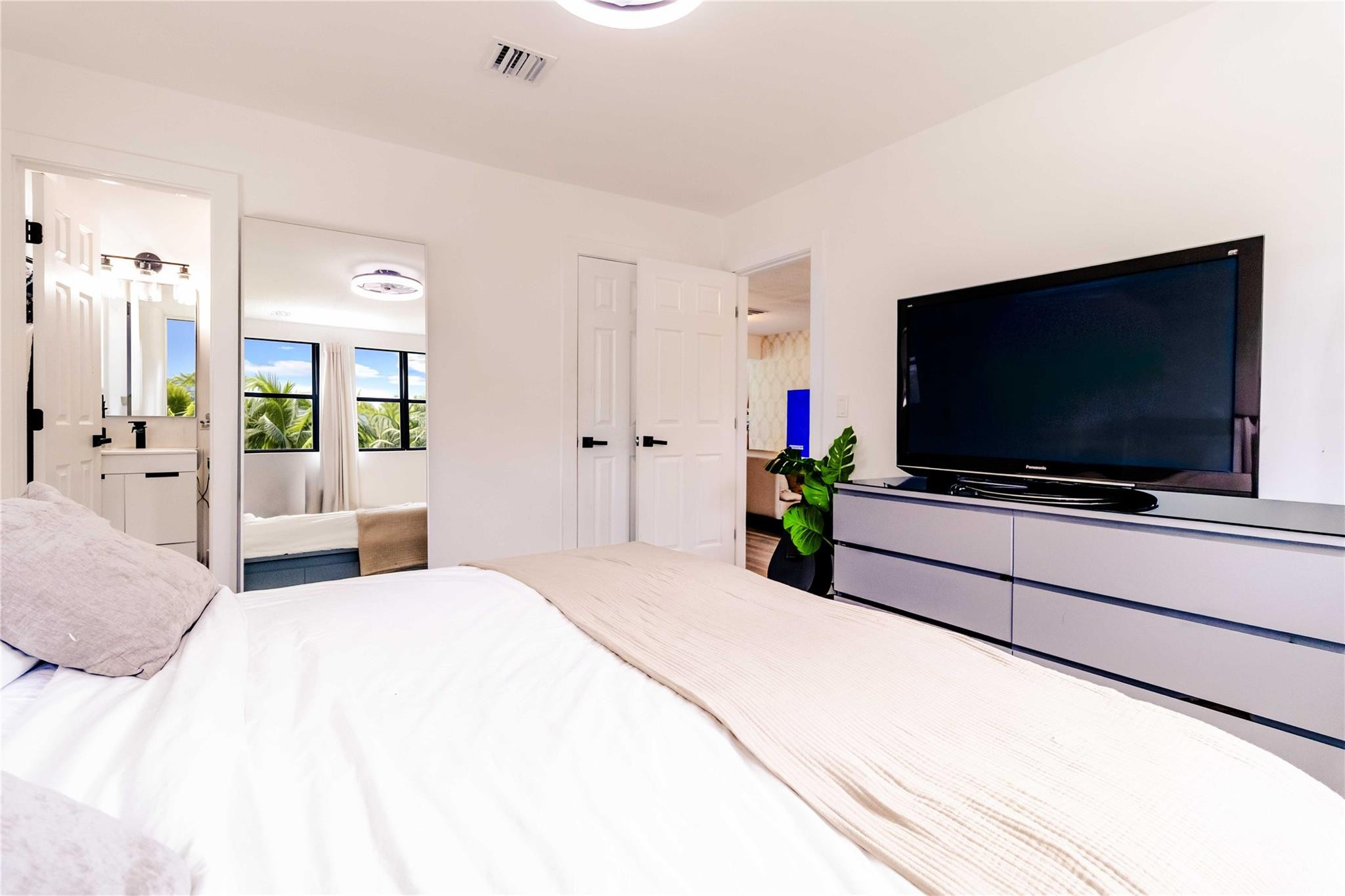 SUNSWEPT ISLE 1ST ADDN - Residential