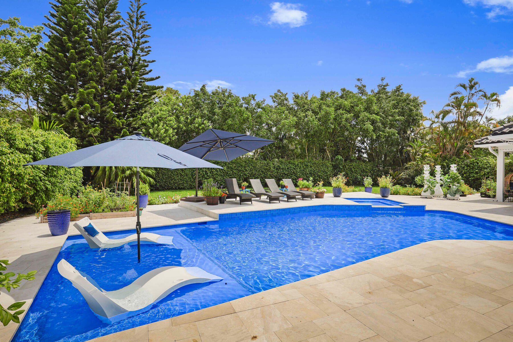 BOCA GROVE - Residential