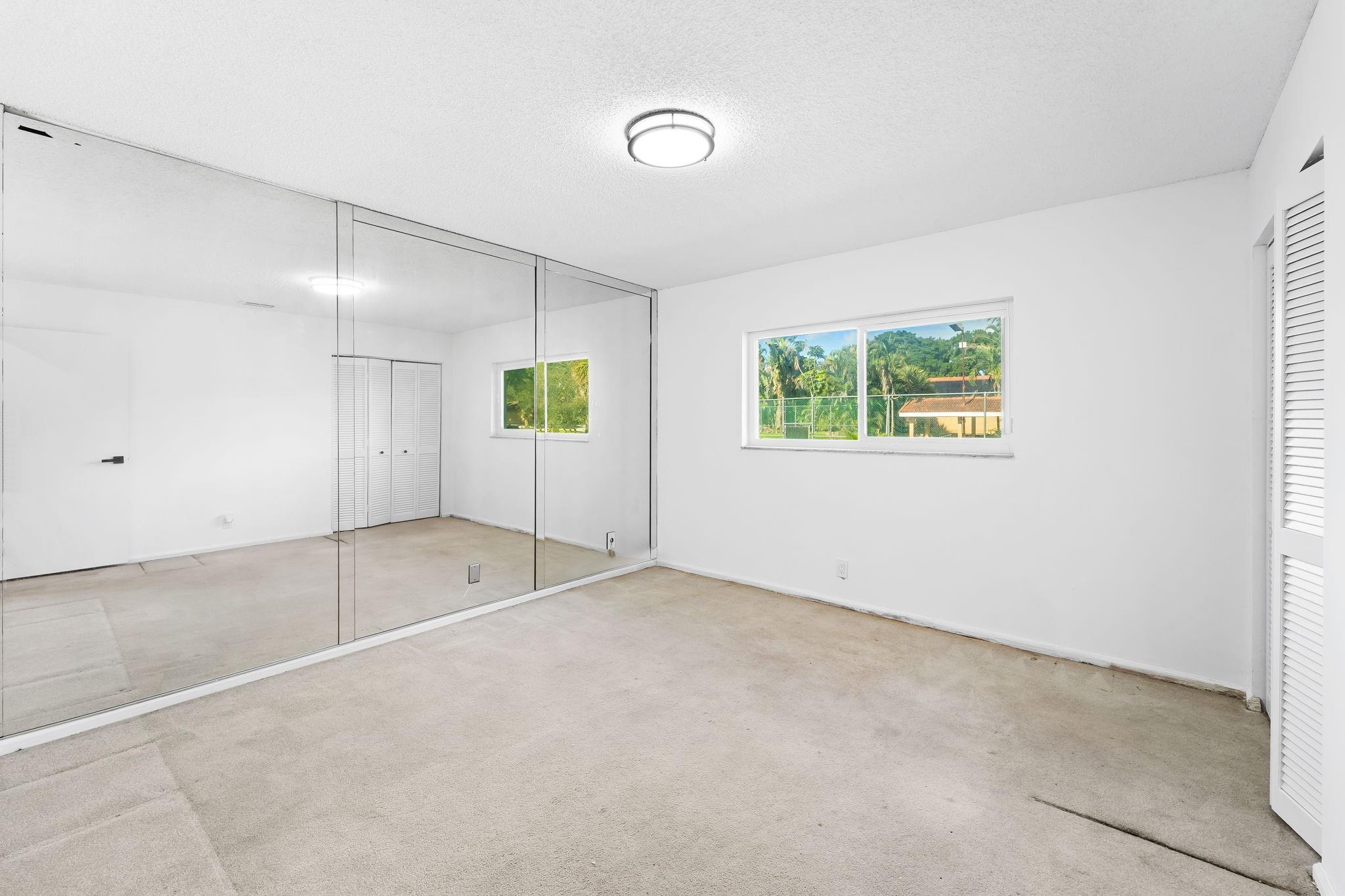 Running Brook Hills 70-23 - Residential