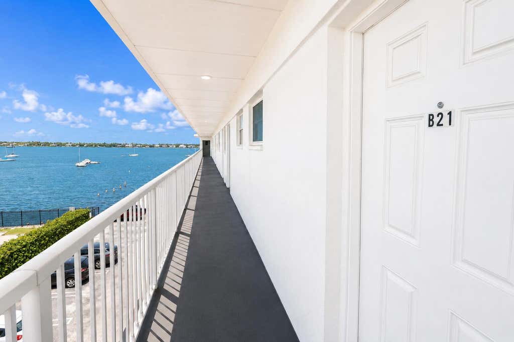 Photo of 4500 N FLAGLER Drive #B21, West Palm Beach, FL 33407 (MLS # B26066704)