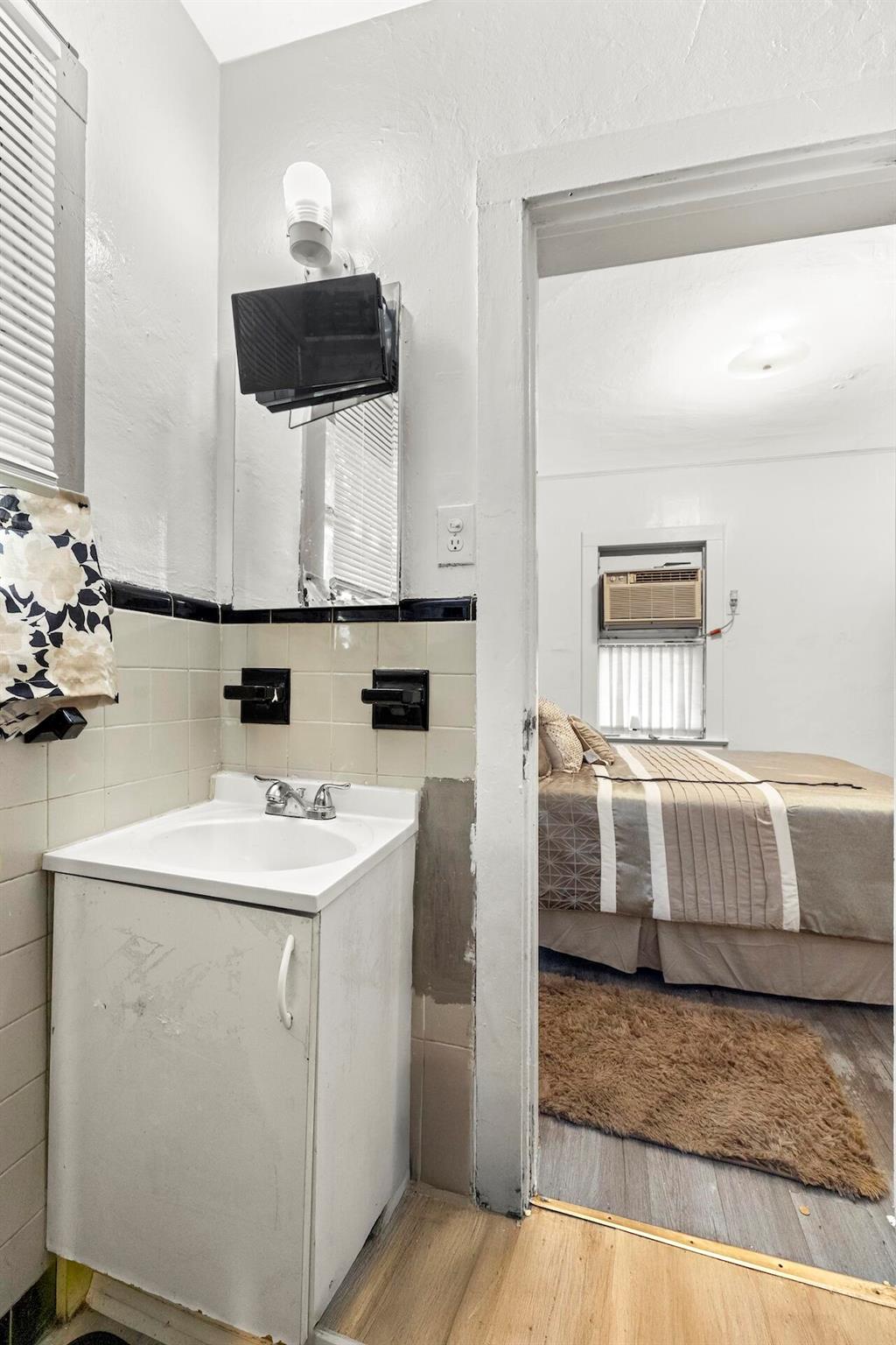 Everglade Land Sales Co F - Residential Income