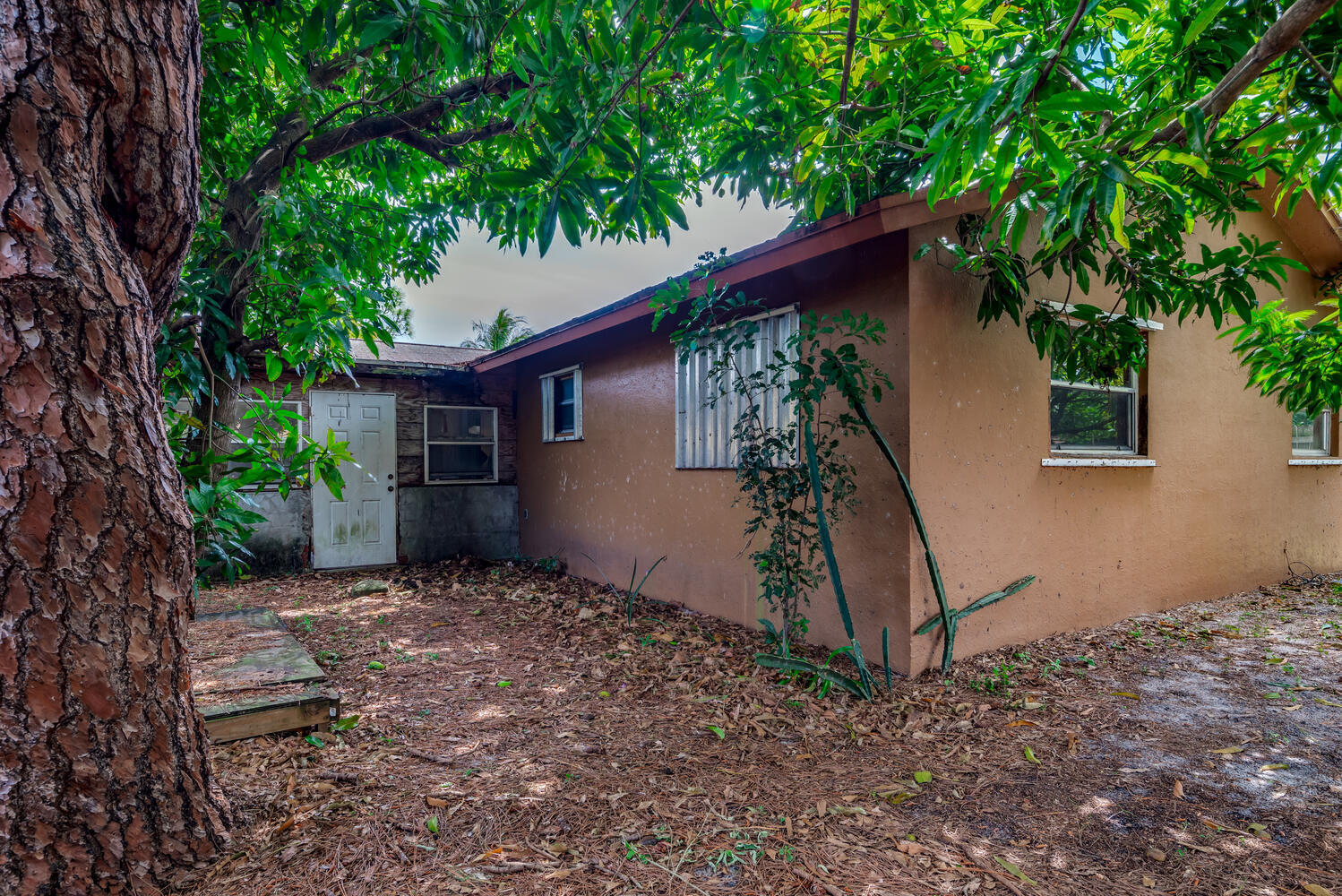 WEST DEERFIELD BEACH - Residential