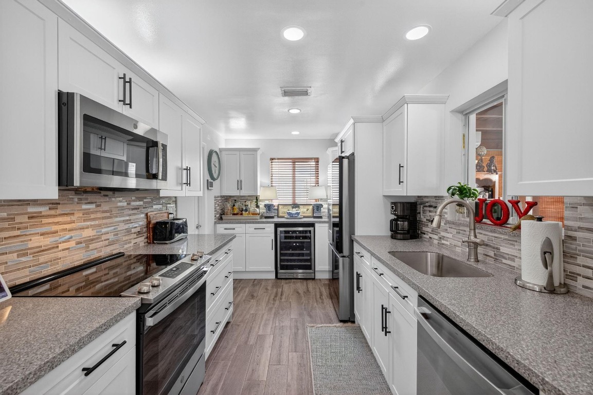 2550 E Golf Boulevard