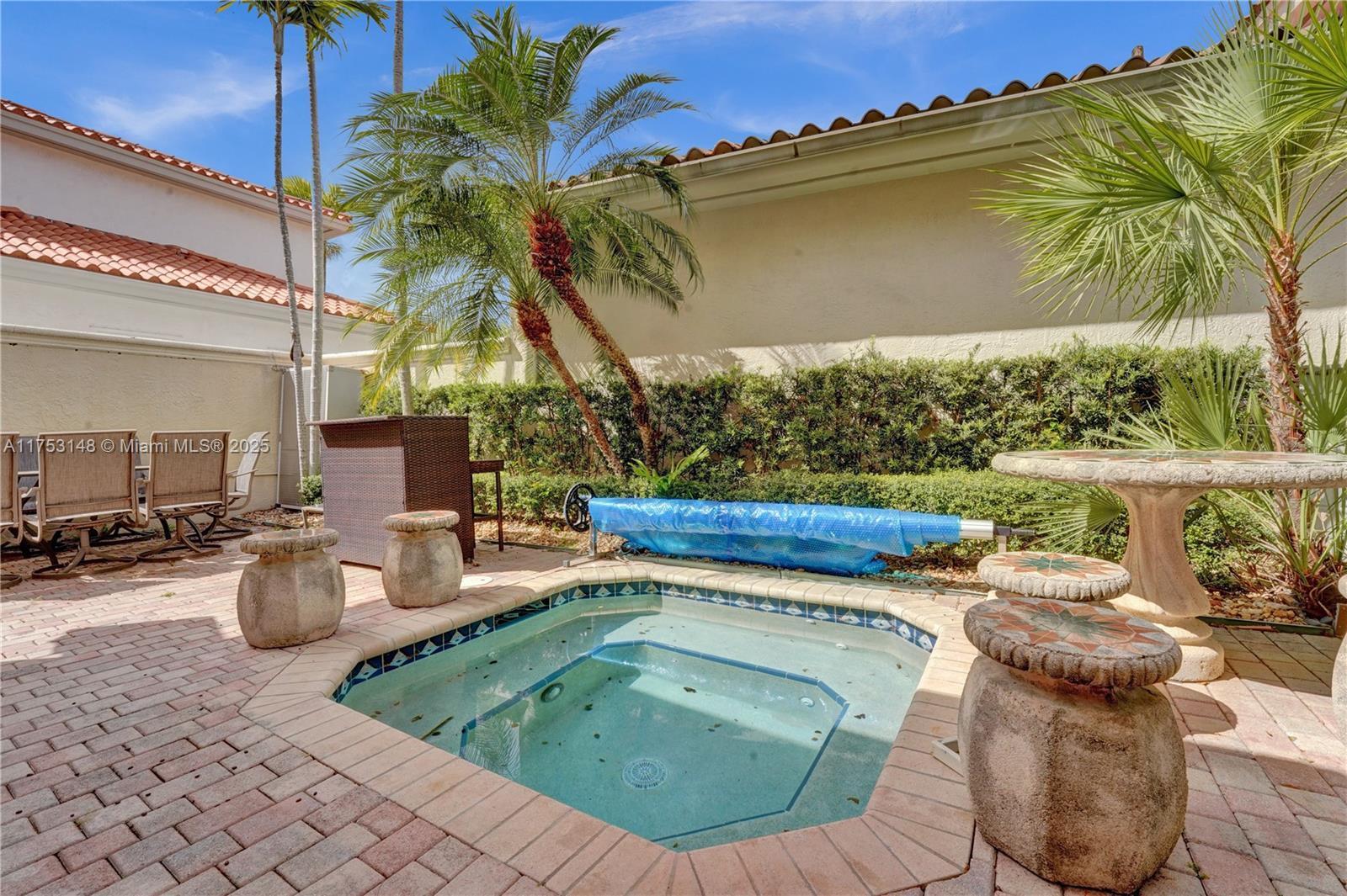 HARBOR ISLAND - Residential Lease