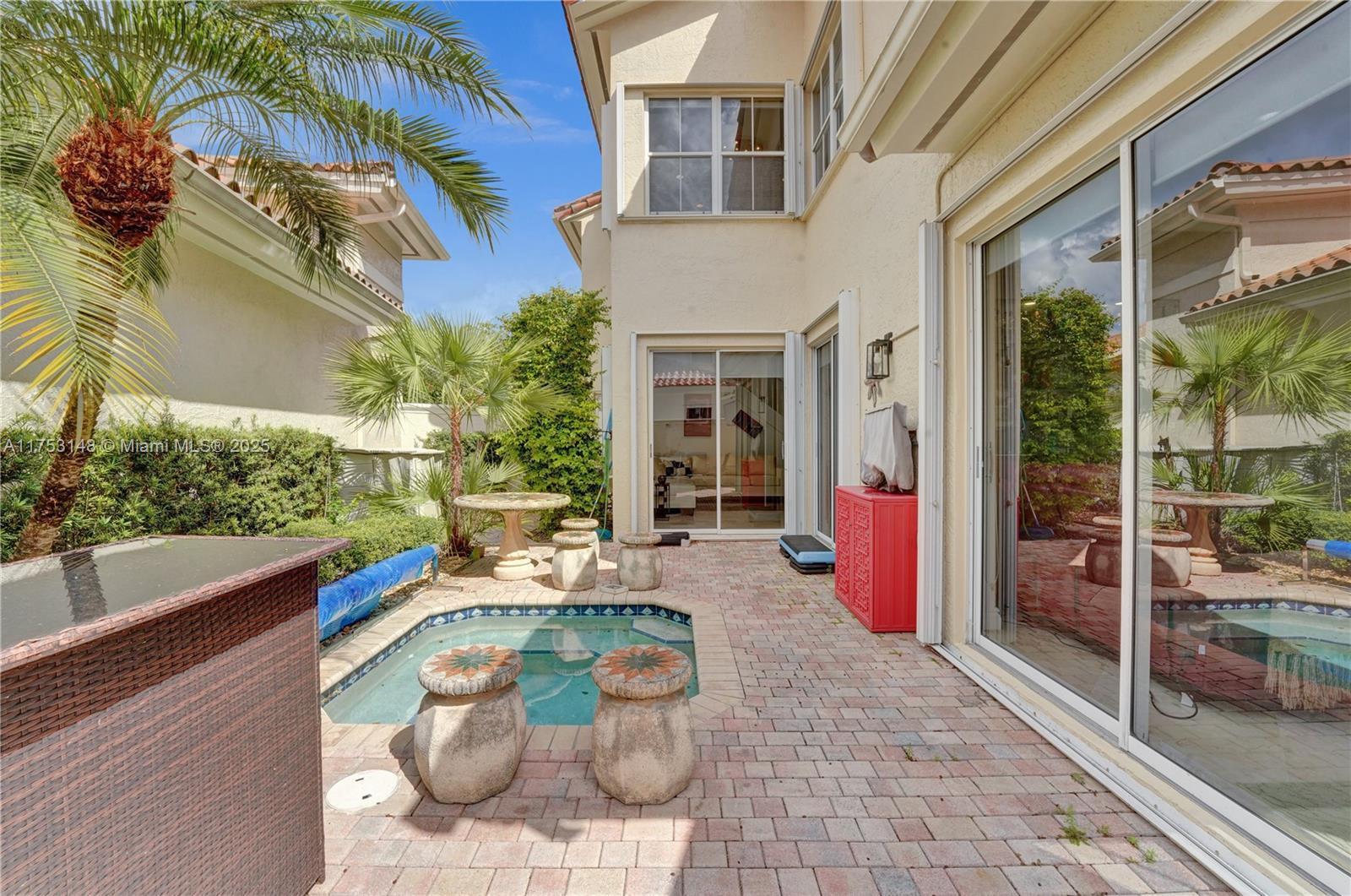 HARBOR ISLAND - Residential Lease
