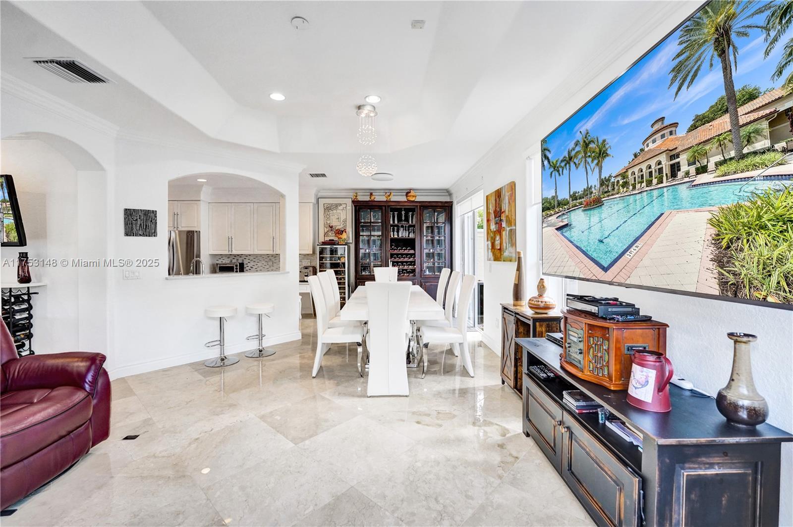 HARBOR ISLAND - Residential Lease