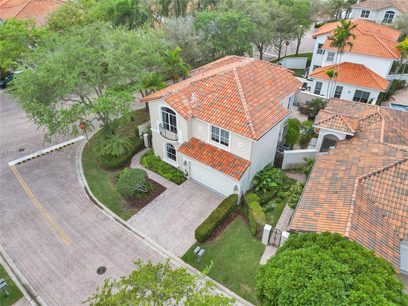 HARBOR ISLAND - Residential Lease