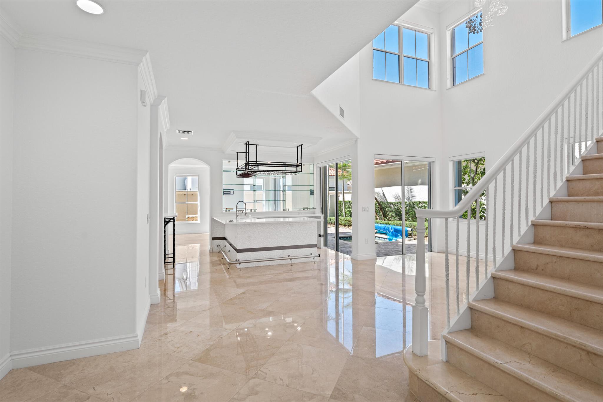 HARBOR ISLAND - Residential Lease