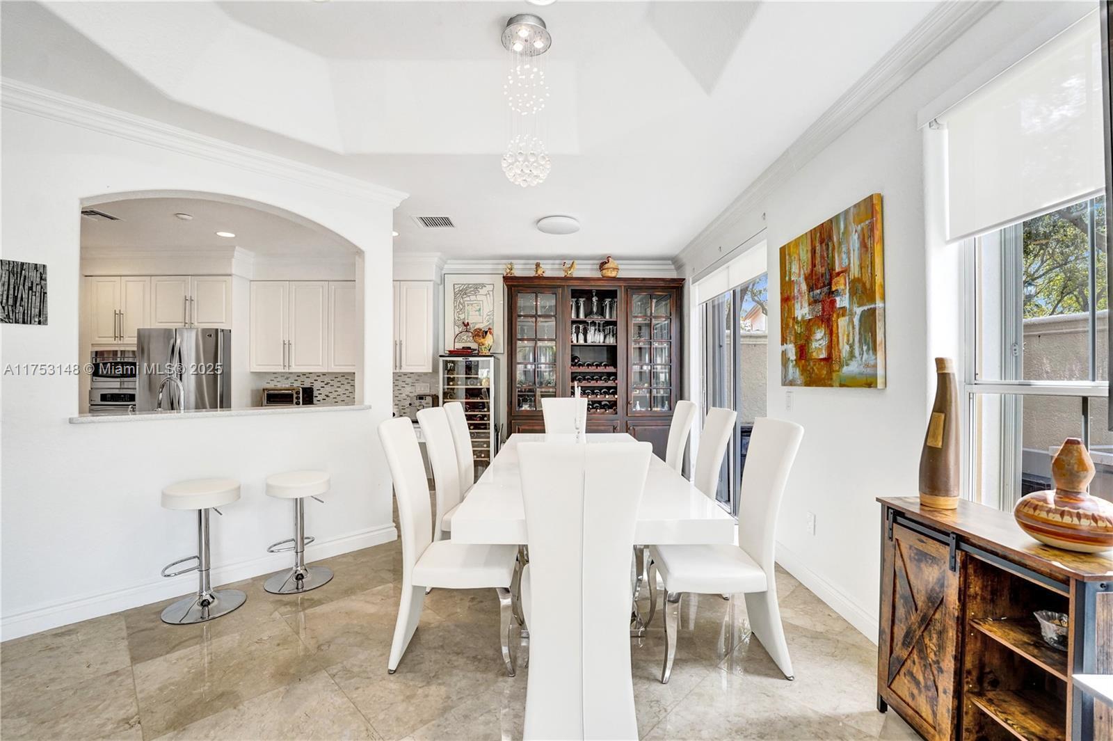 HARBOR ISLAND - Residential Lease