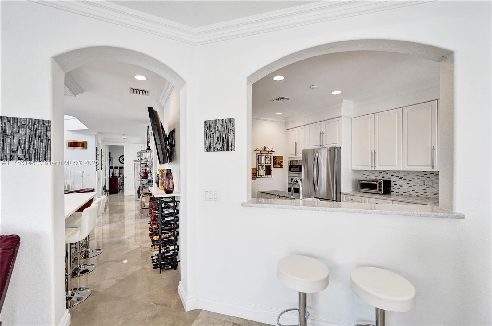 HARBOR ISLAND - Residential Lease
