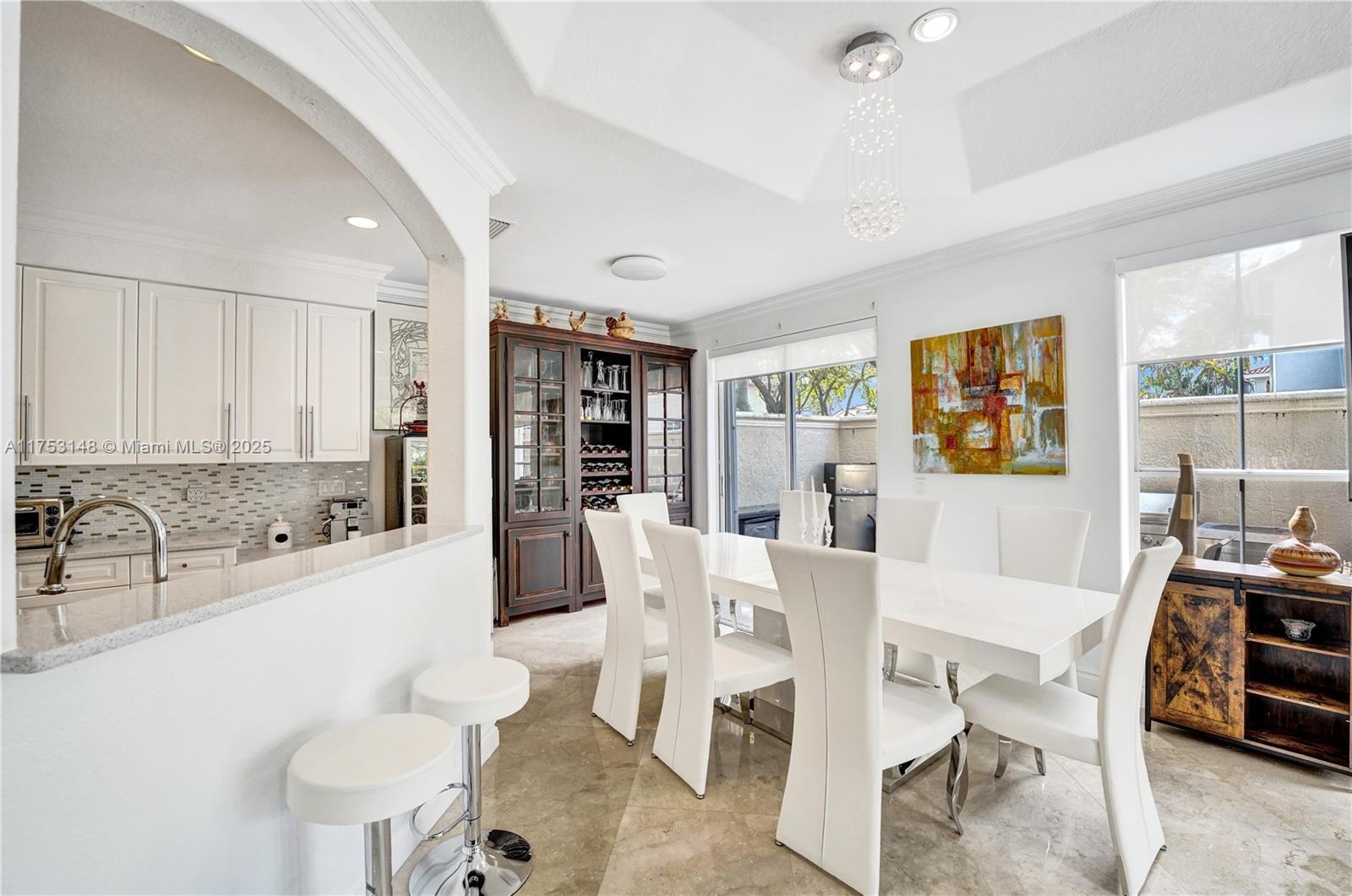 HARBOR ISLAND - Residential Lease