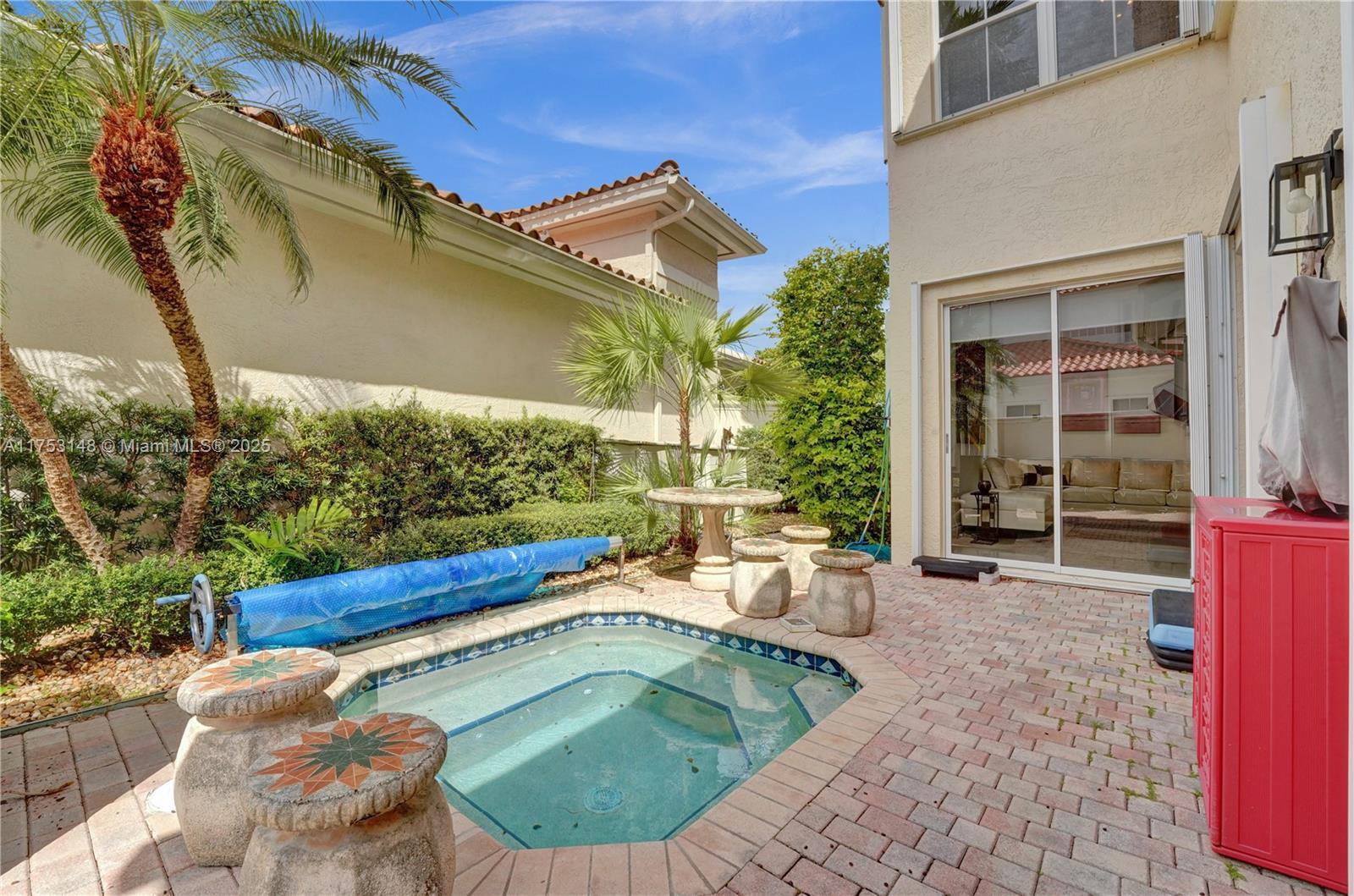 HARBOR ISLAND - Residential Lease