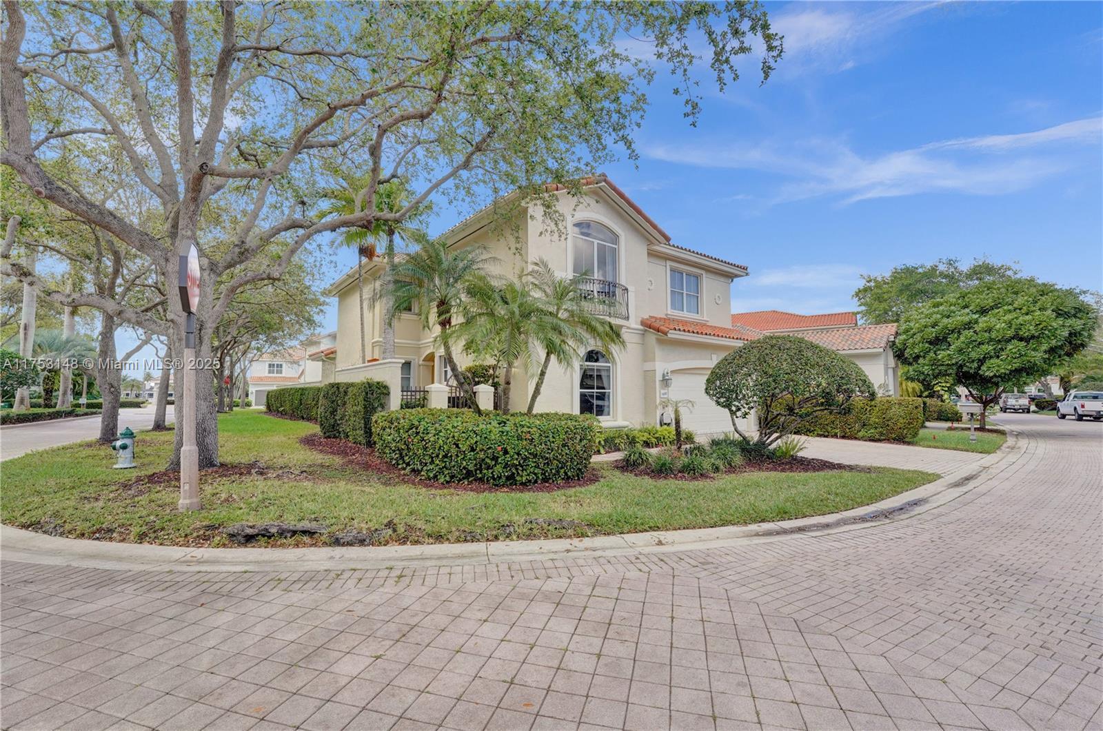 HARBOR ISLAND - Residential Lease