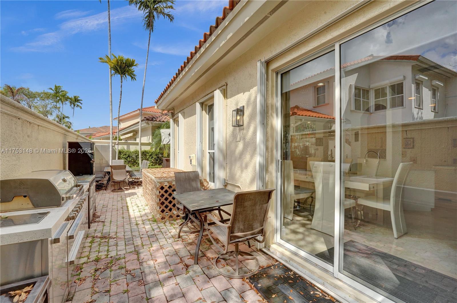 HARBOR ISLAND - Residential Lease