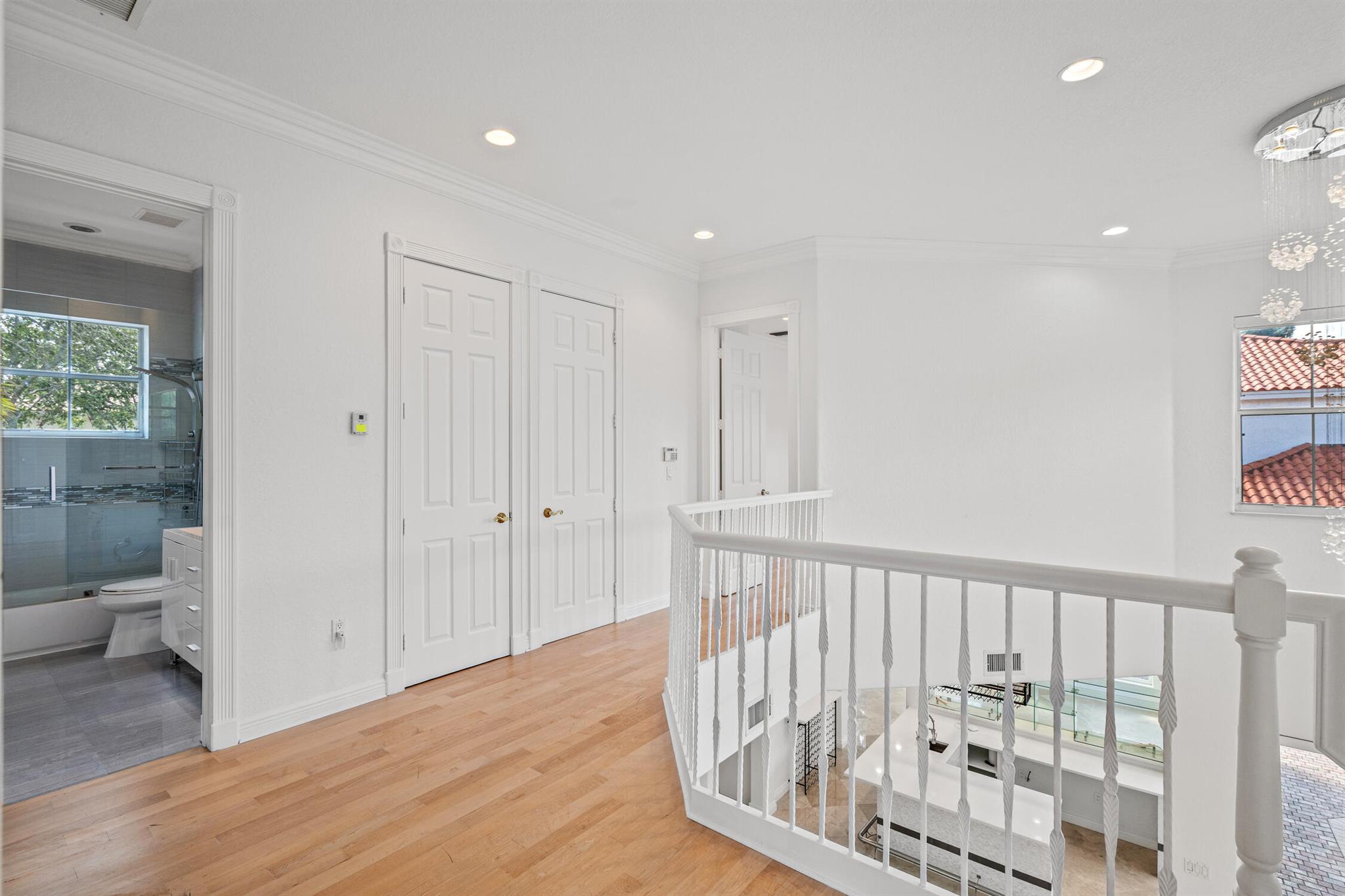 HARBOR ISLAND - Residential Lease