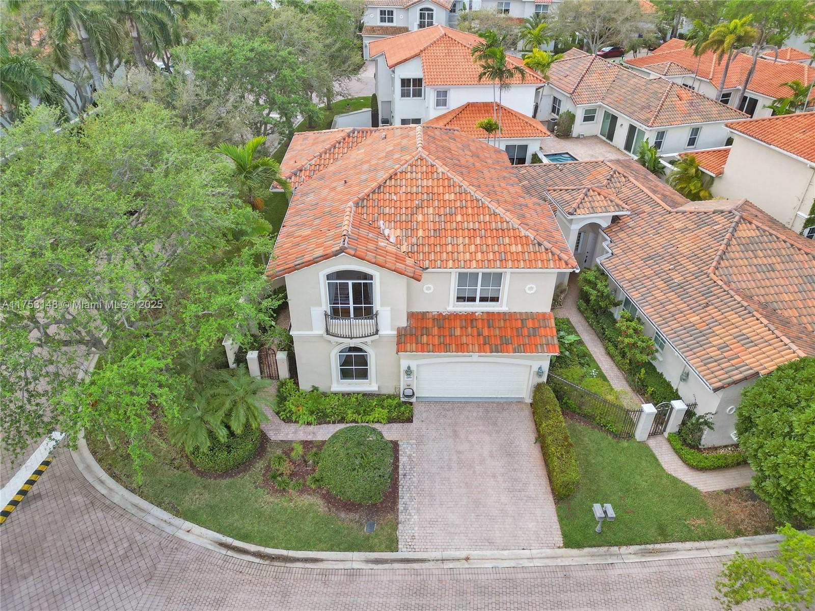 HARBOR ISLAND - Residential Lease
