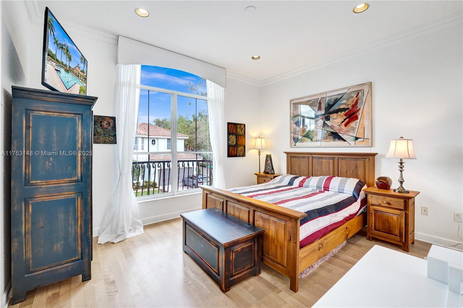 HARBOR ISLAND - Residential Lease
