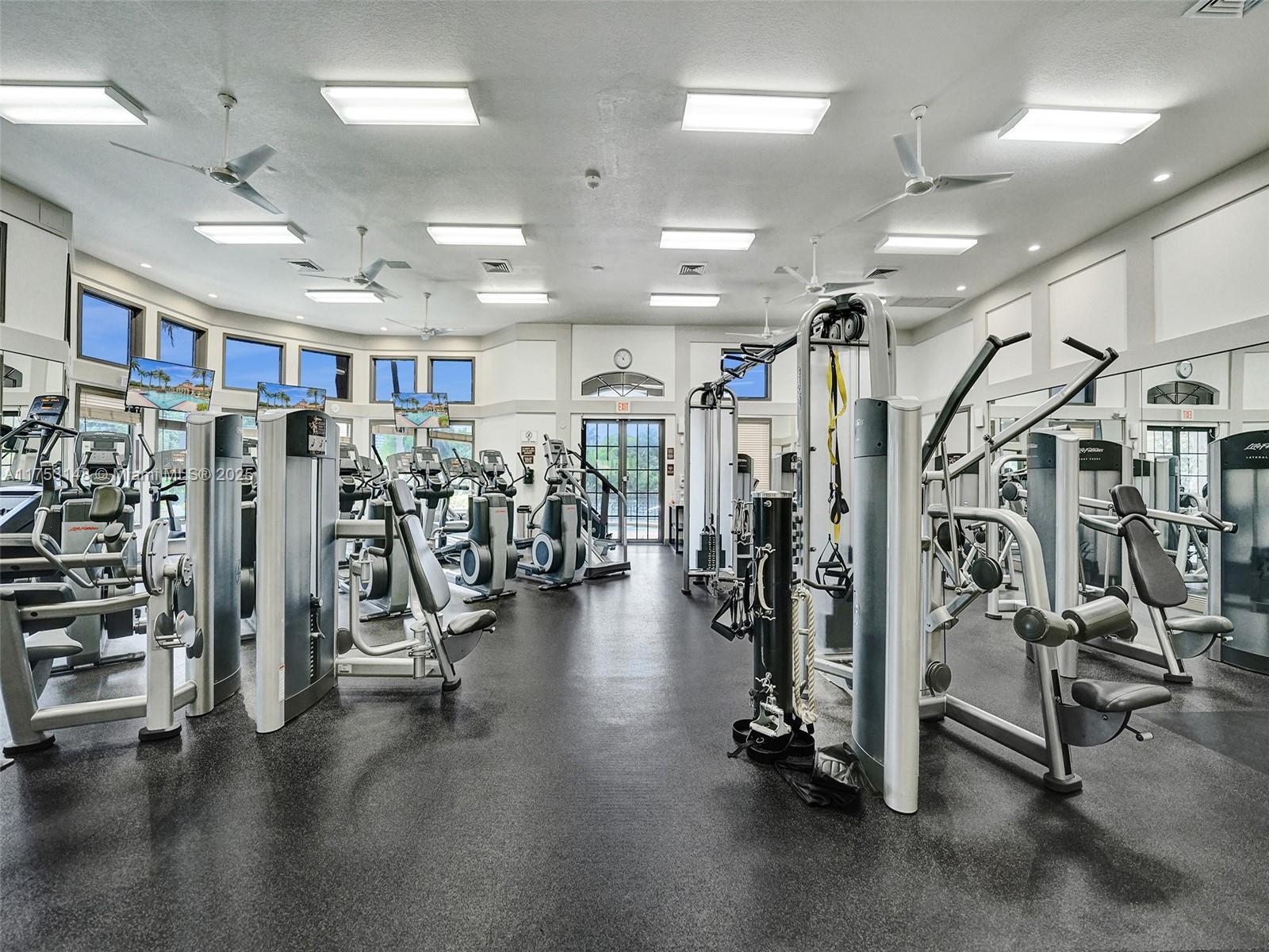 HARBOR ISLAND - Residential Lease