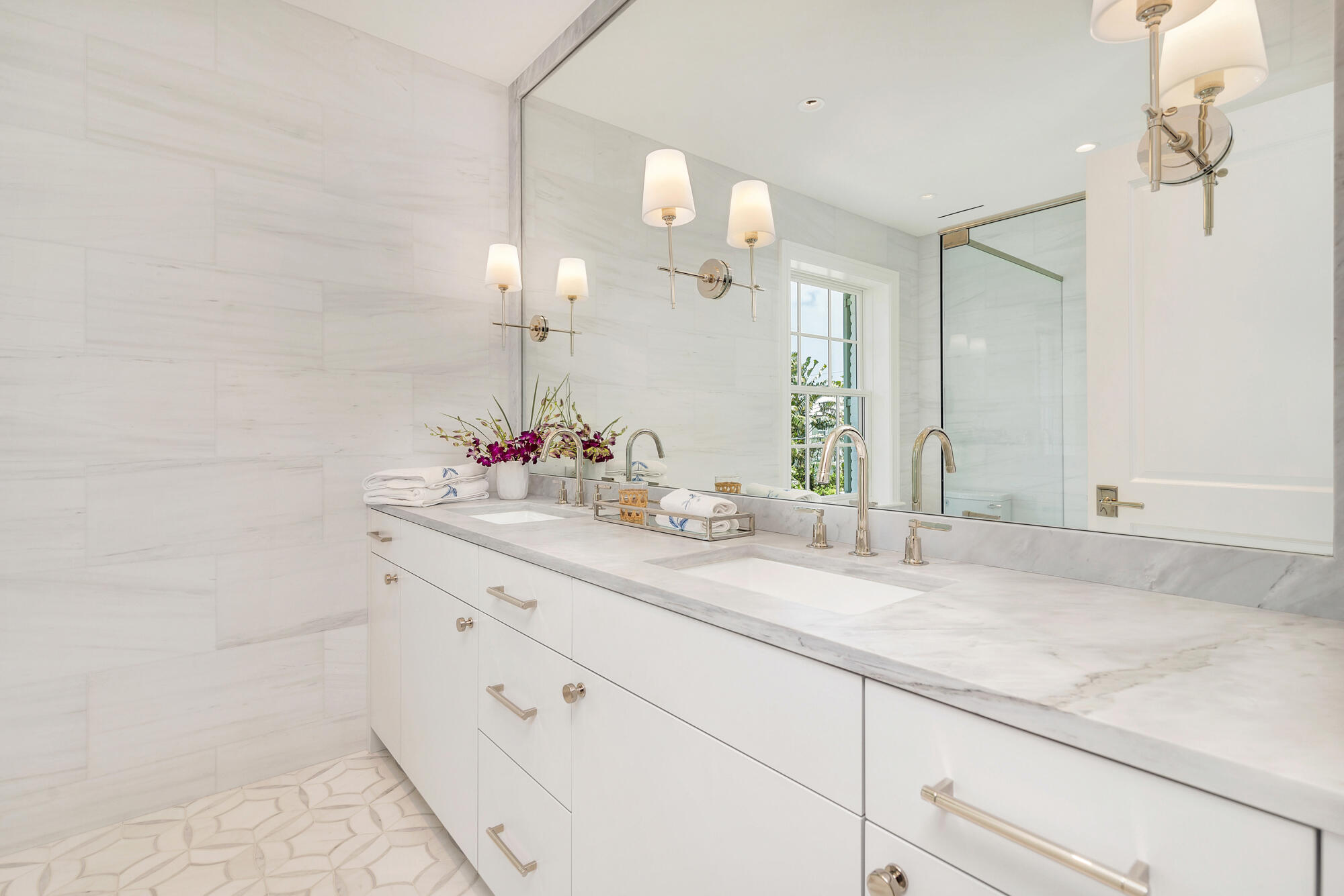 REVERIE - Residential