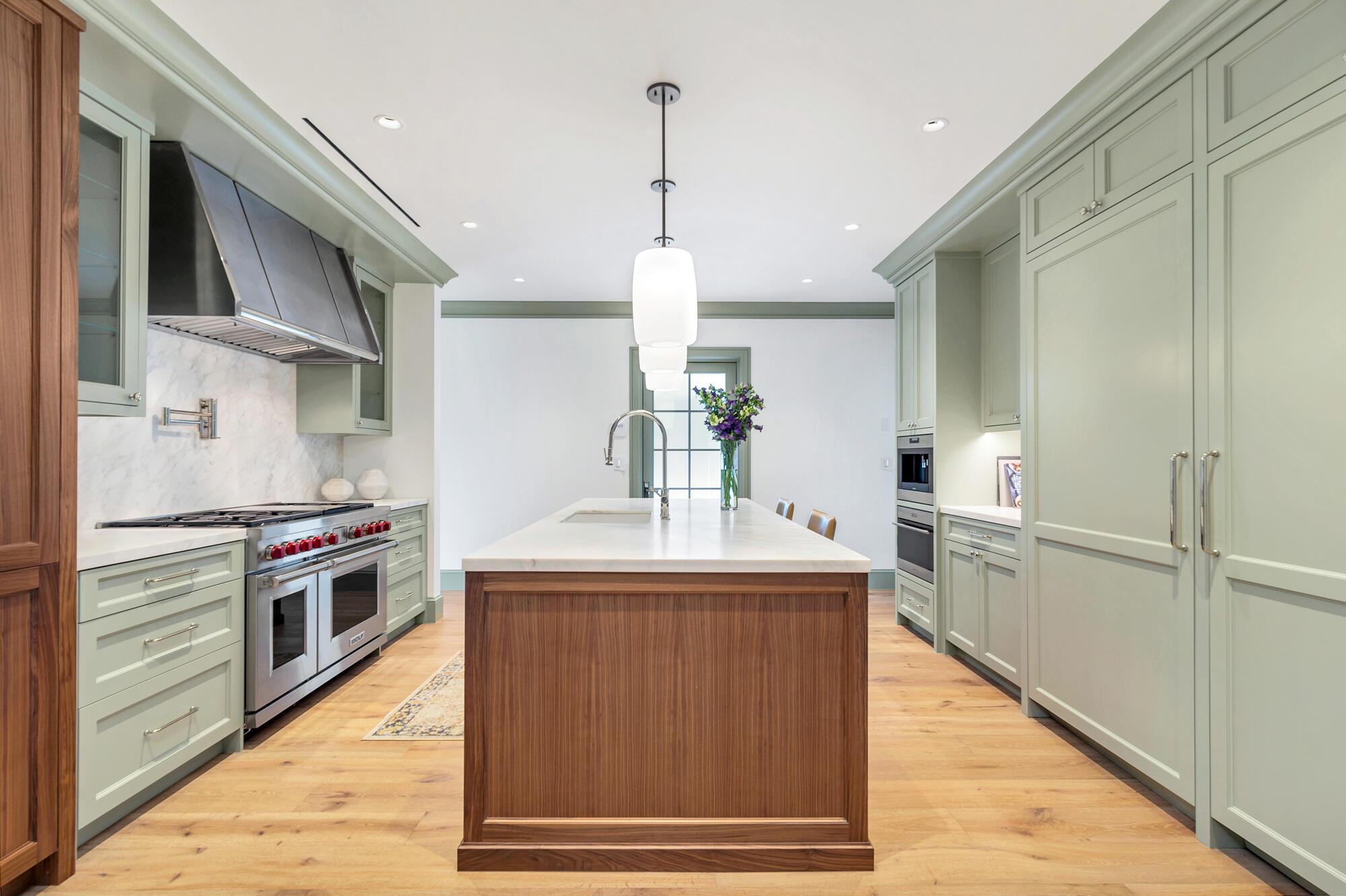 REVERIE - Residential