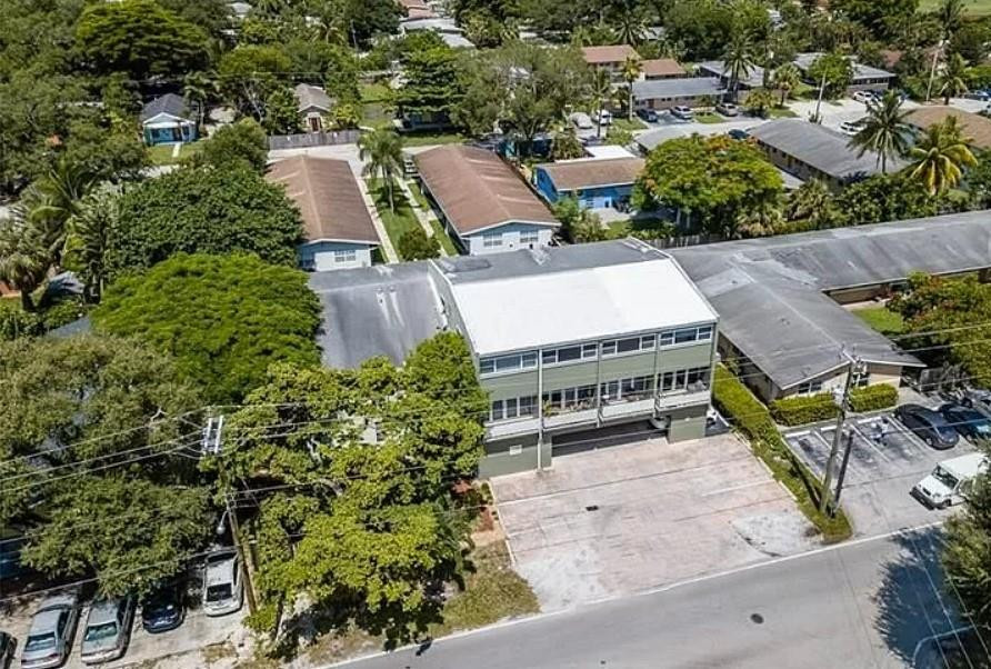 1005 SW 15th Avenue 4