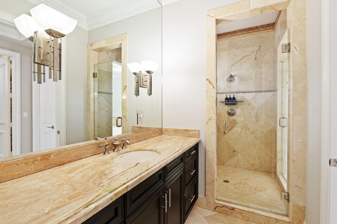 Bay Colony - Residential