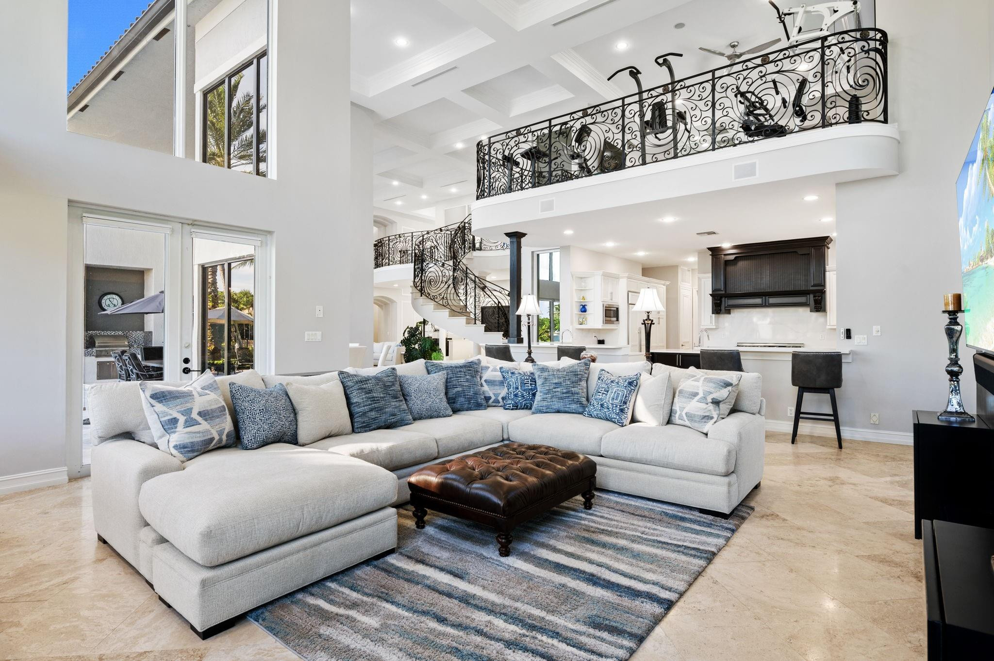 Bay Colony - Residential