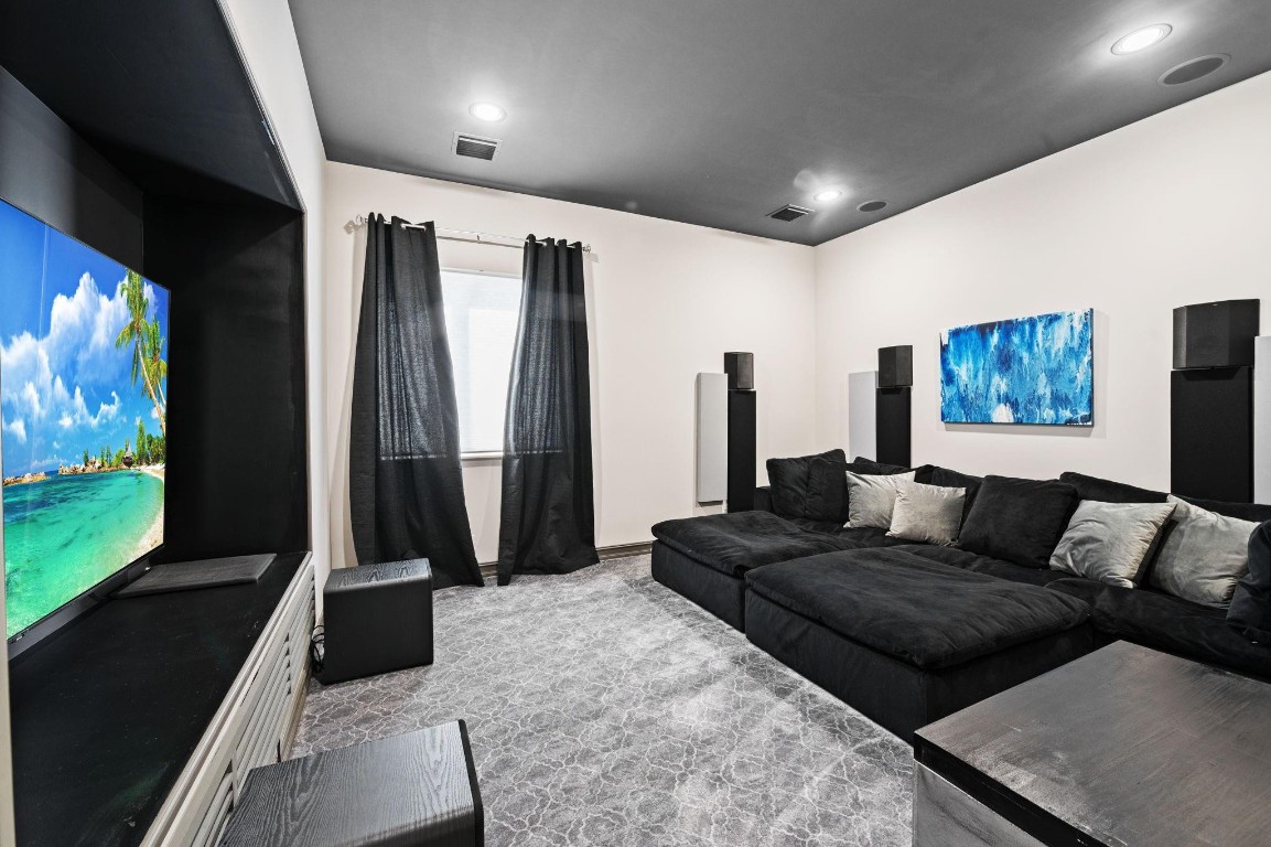 Bay Colony - Residential