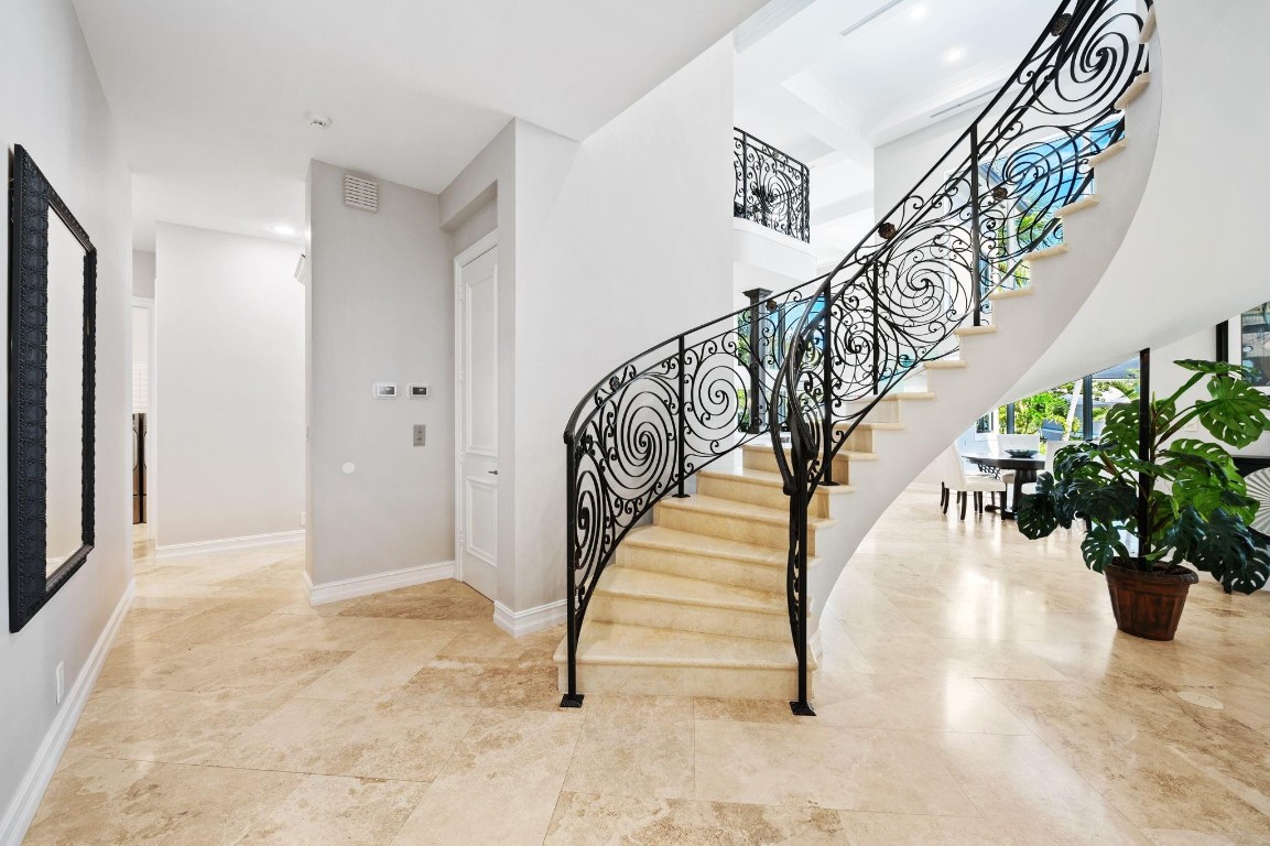 Bay Colony - Residential