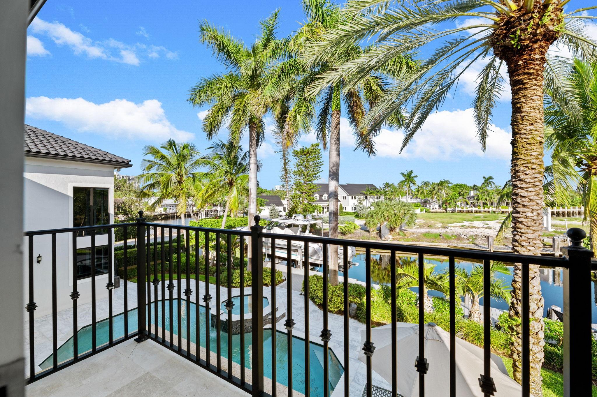 Bay Colony - Residential