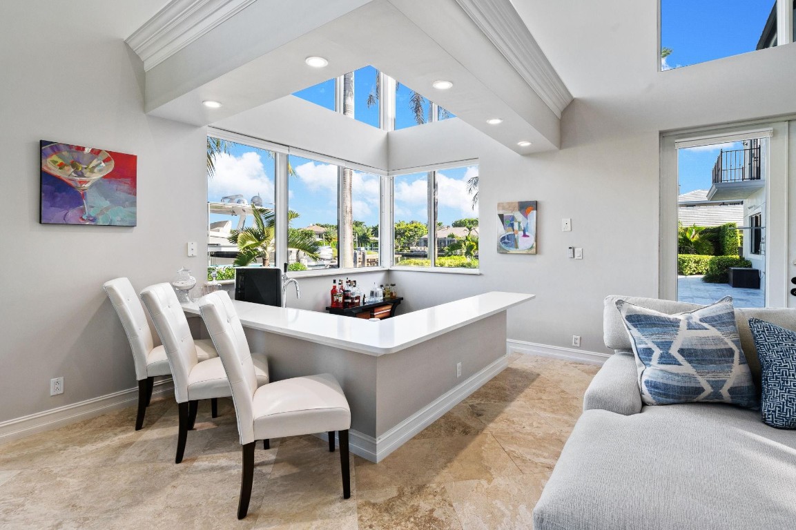 Bay Colony - Residential