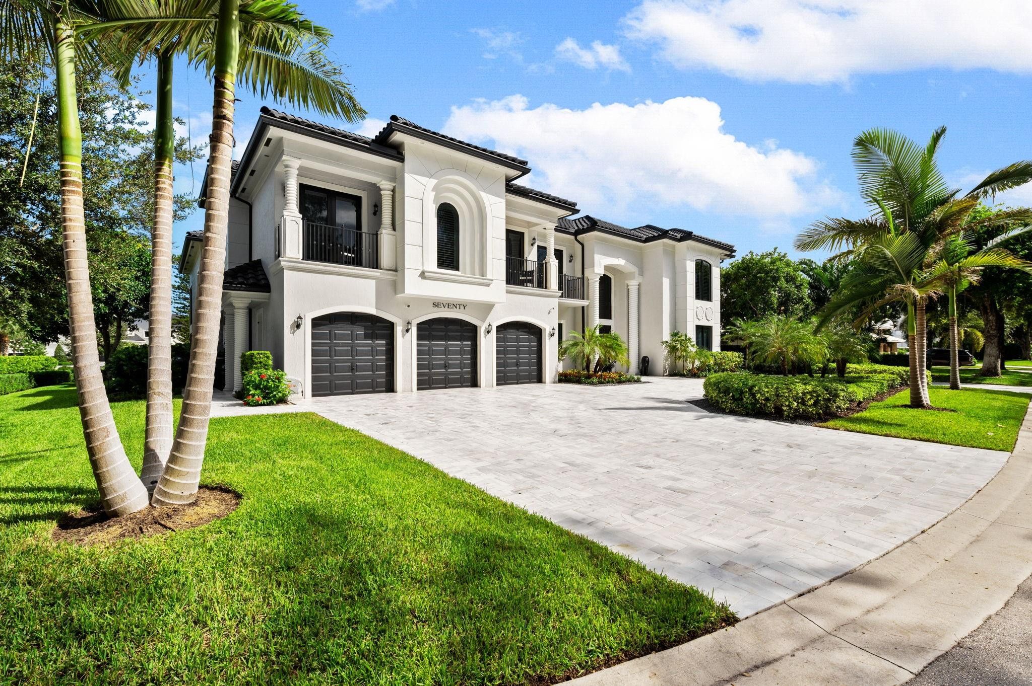 Bay Colony - Residential