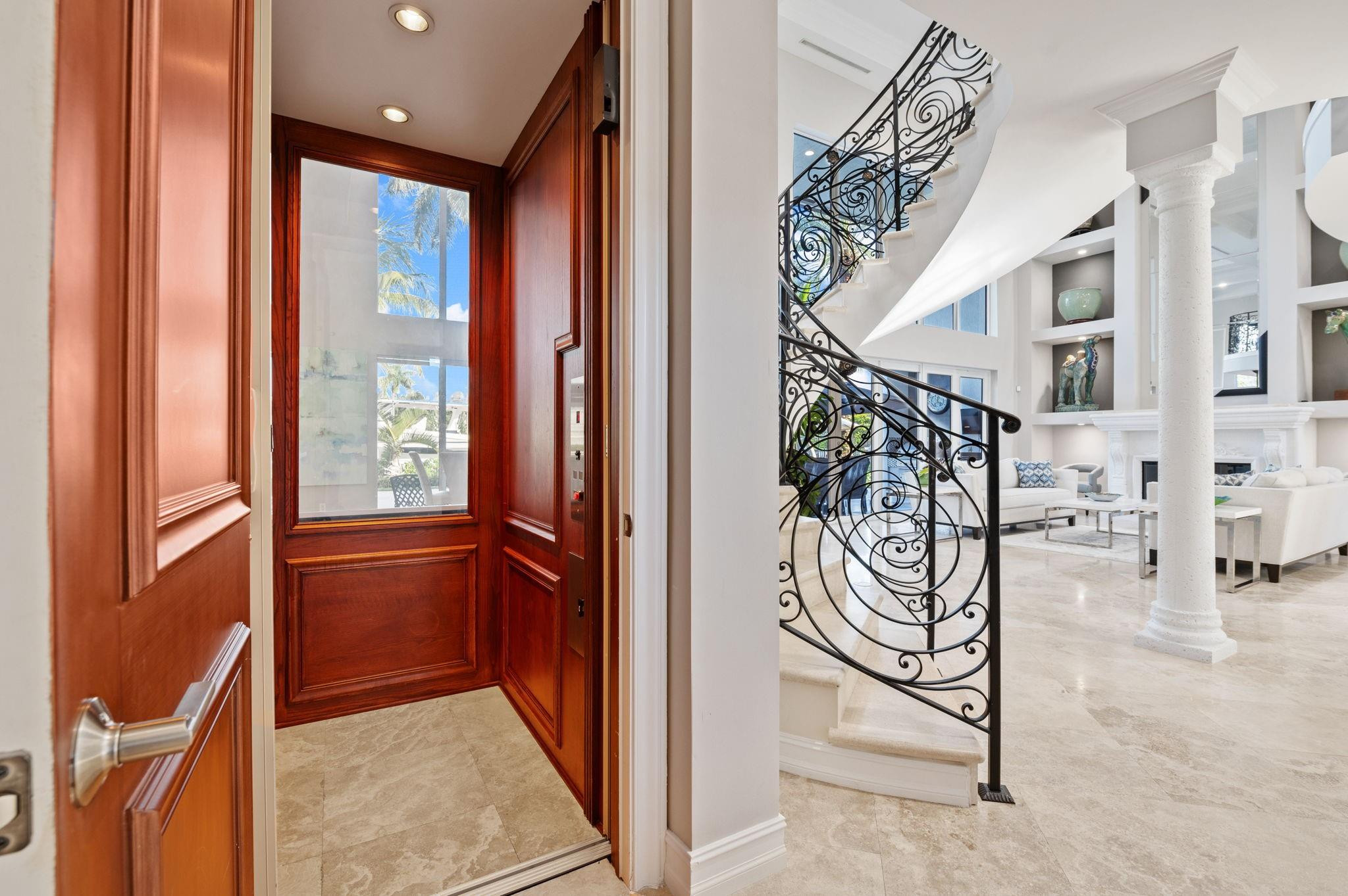 Bay Colony - Residential