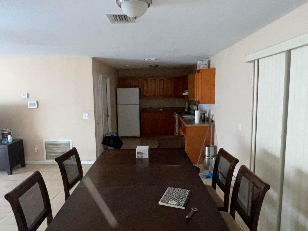 KENDALL LAKE ADDITION - Residential Lease