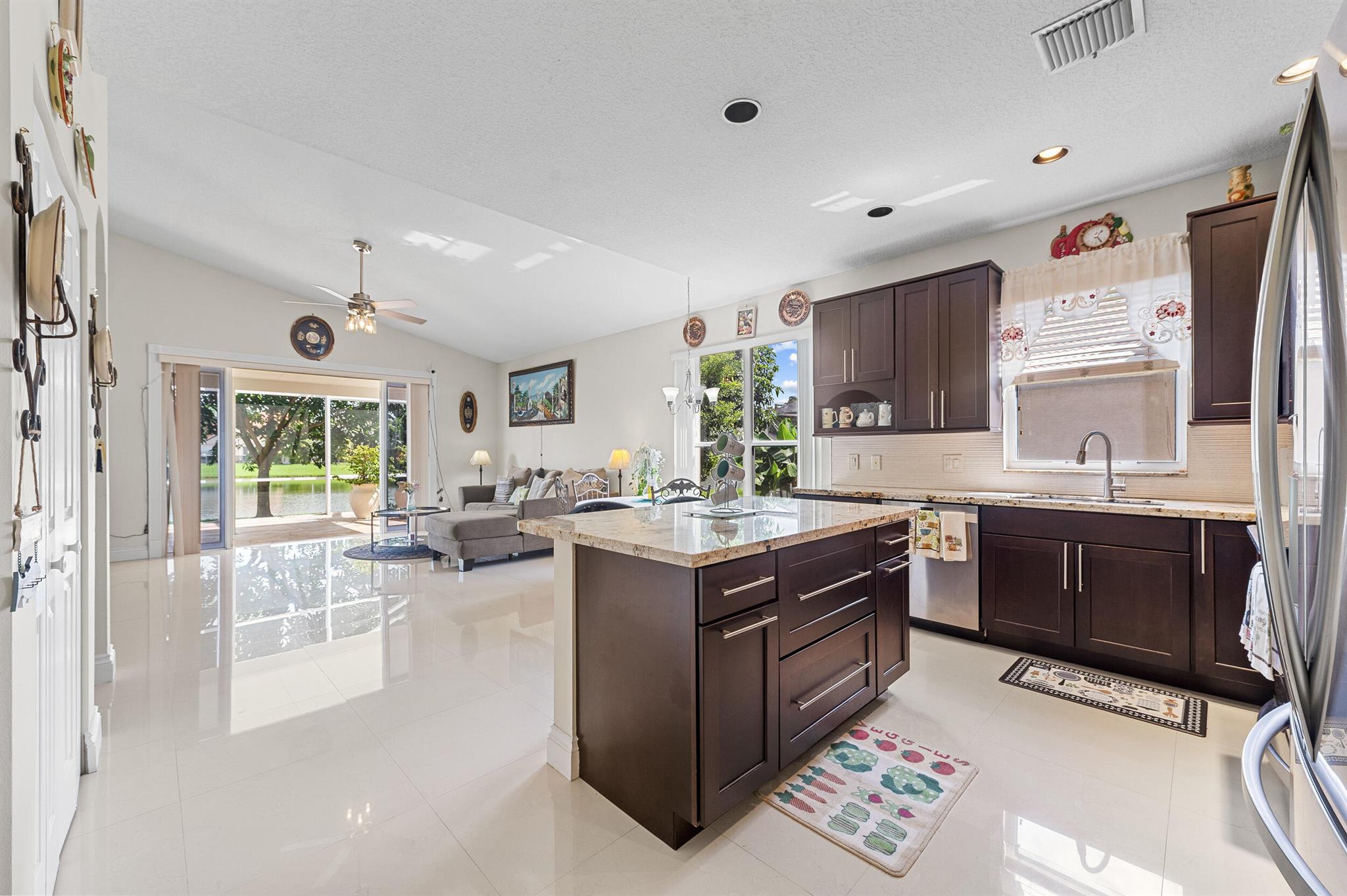 MIZNER POINTE OF BOCA VIA - Residential