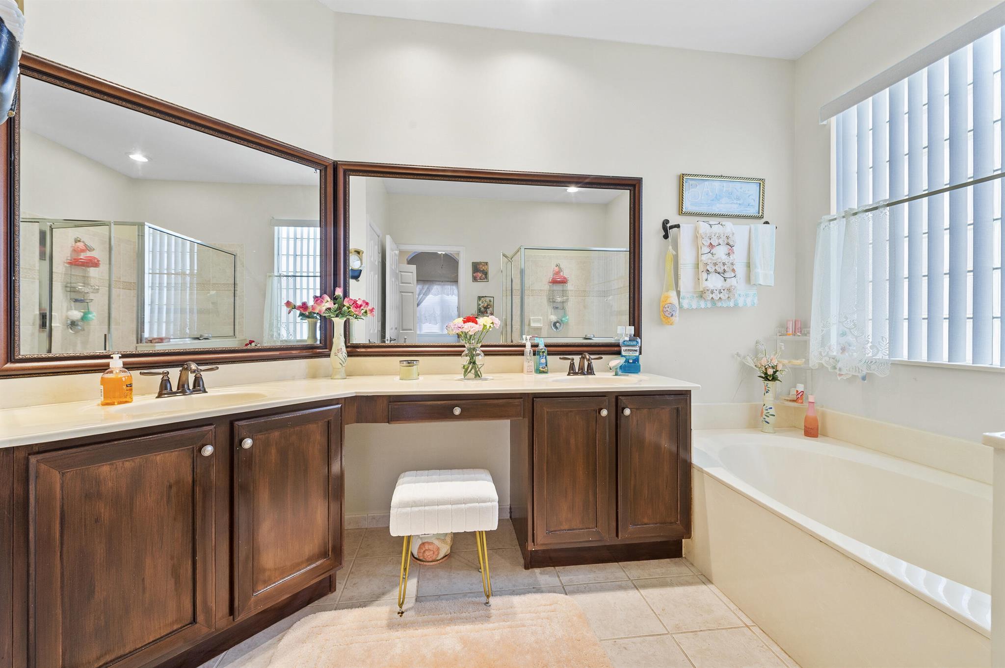 MIZNER POINTE OF BOCA VIA - Residential