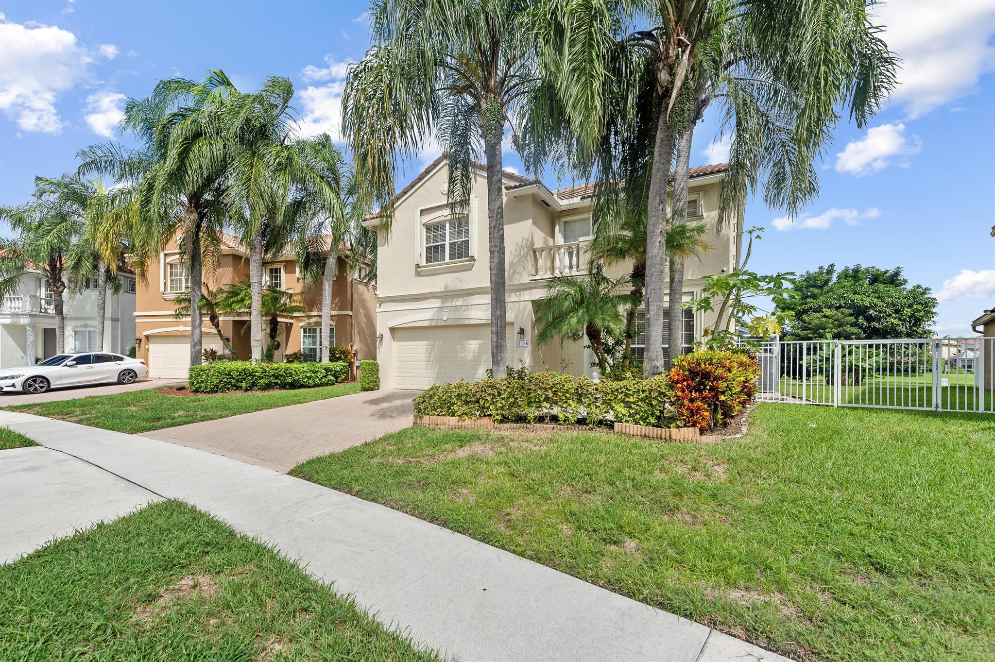 MIZNER POINTE OF BOCA VIA - Residential