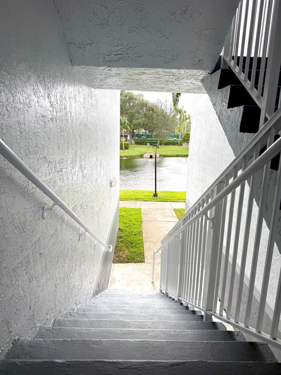 ROYAL GRAND CONDO - Residential Lease