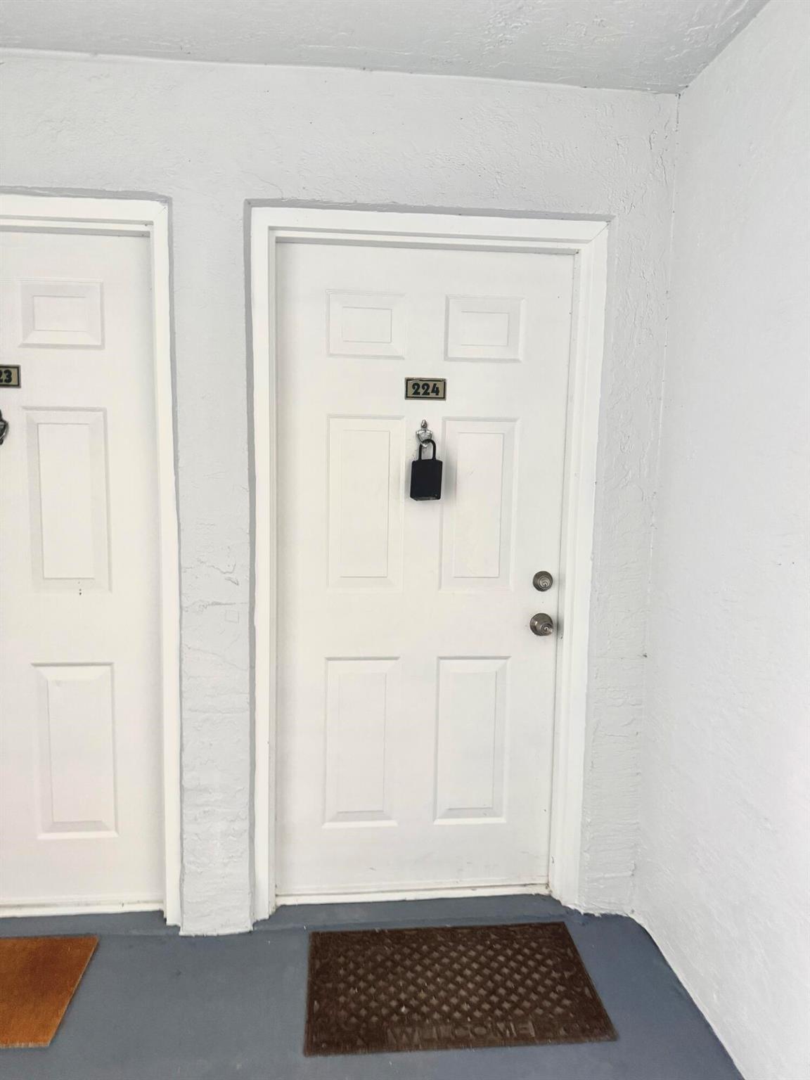 ROYAL GRAND CONDO - Residential Lease