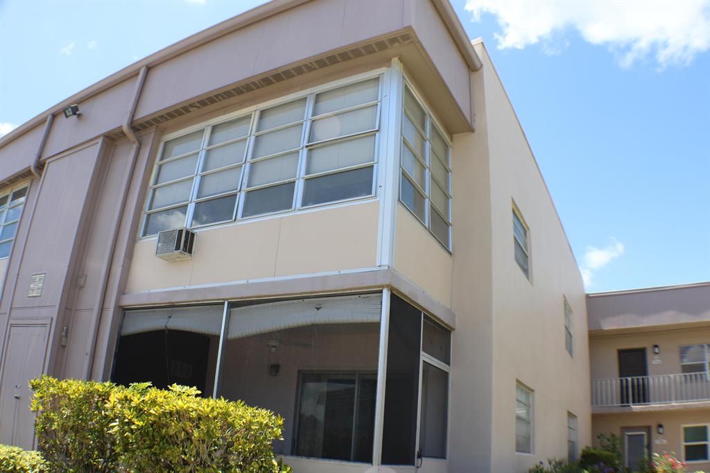 KINGS POINT FLANDERS CONDOS - Residential