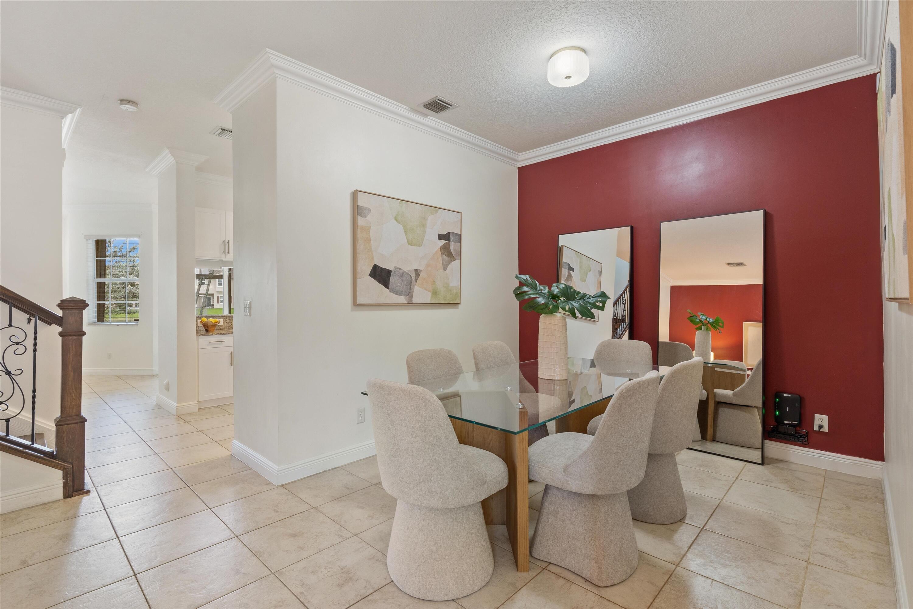 ROLLING HILLS GOLF & TENNIS CLUB - Residential
